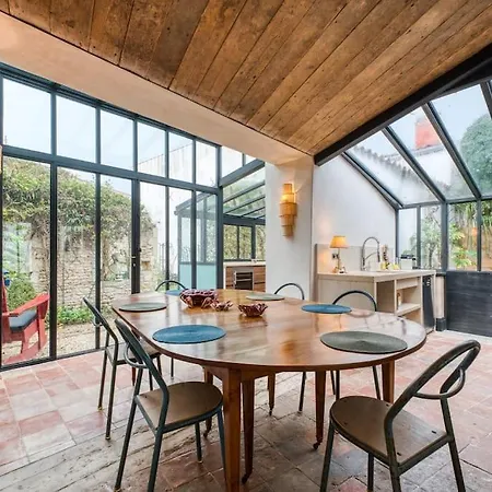 Le 9 Bis, Ideal Pour Un Couple. Hébergement de vacances